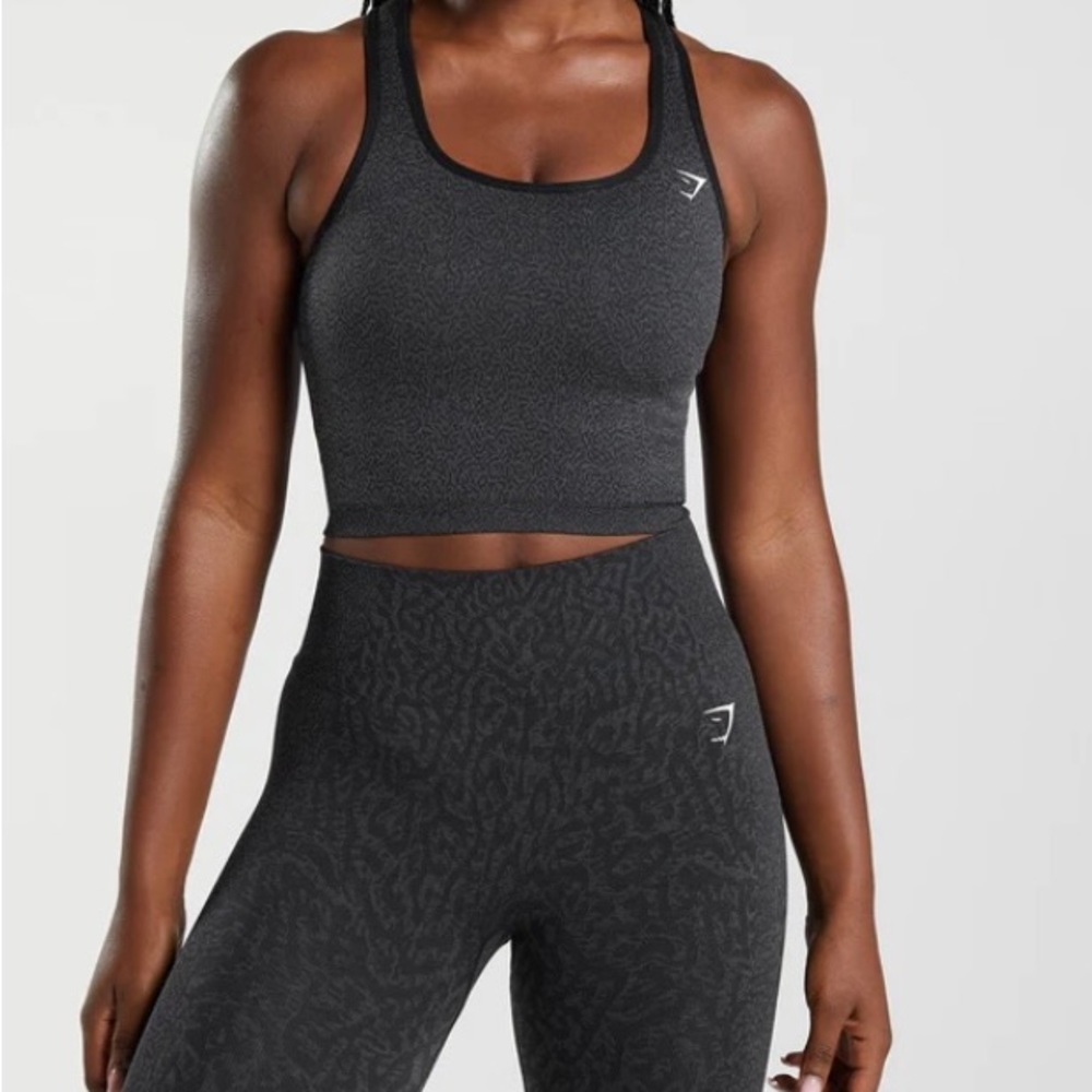Gymshark adapt seamless set